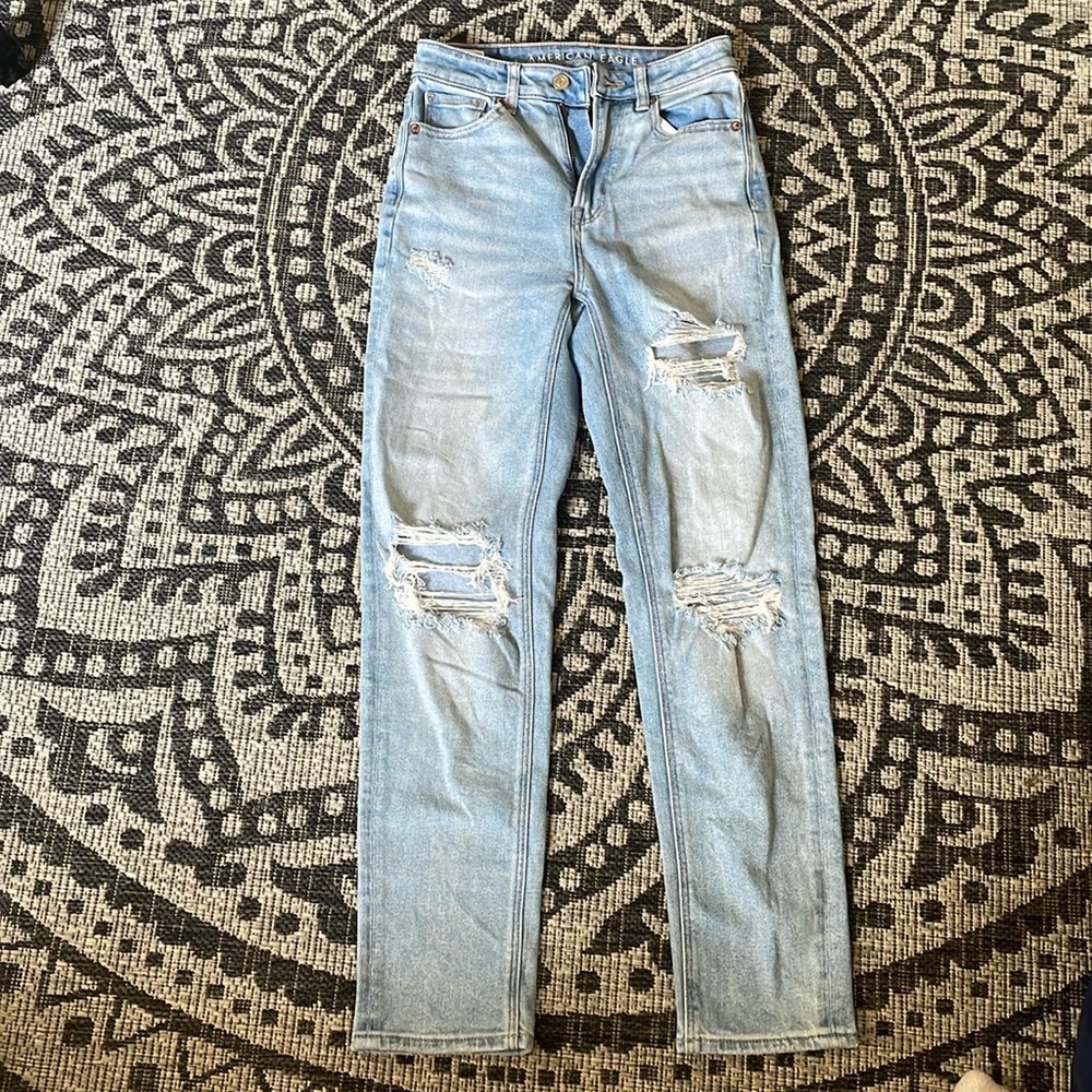 American Eagle women’s/girl jeans